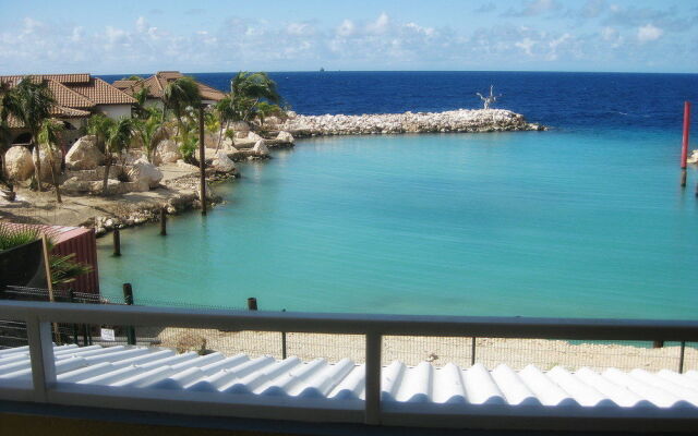 Atlantis Beach House