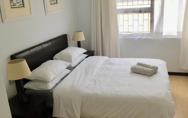 Hadingham Russell Holiday House