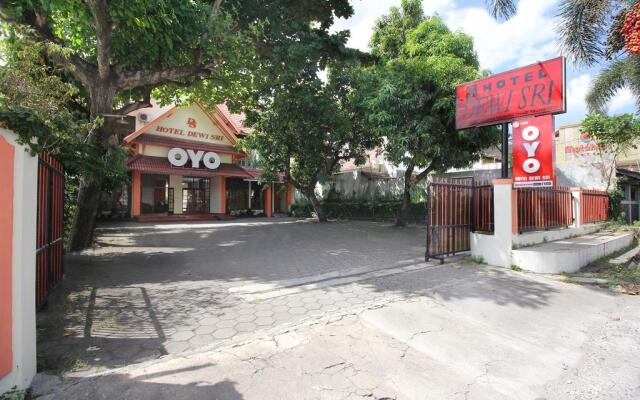 OYO 759 Hotel Dewi Sri