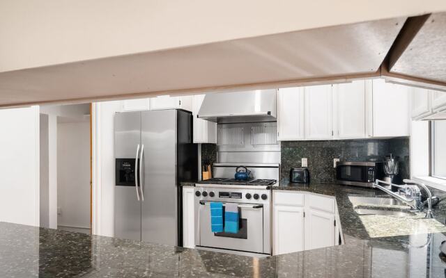 Seattle Vacation Home: The Tuscan Villa