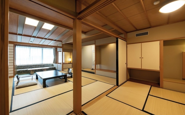 Tokiwa Hotel – Guest Rooms – Kofu