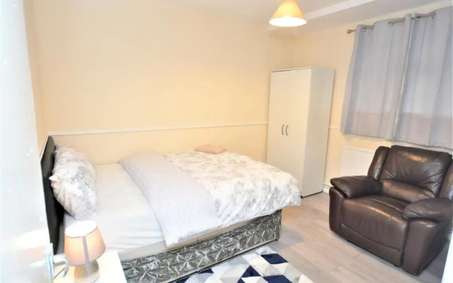 London Zone 1, 3bedroom Maisonette with a view