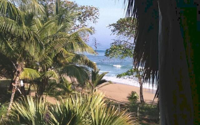 Bohio De Playa