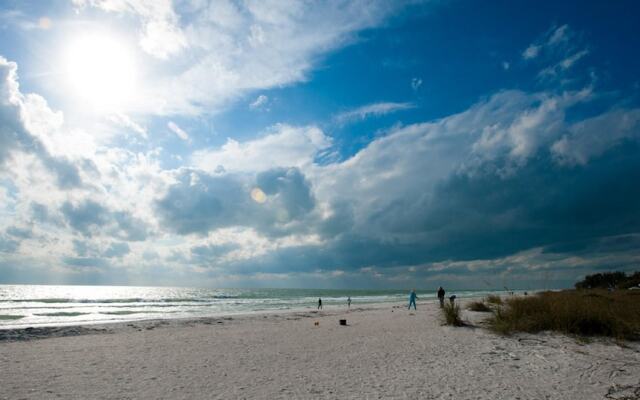 Sunset Beach Apartment 2