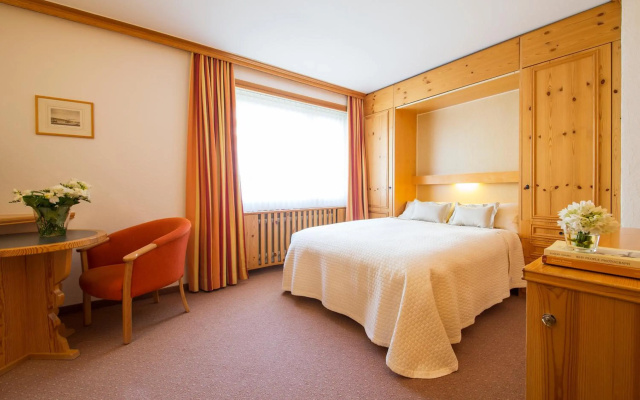 Hotel Europa Suites