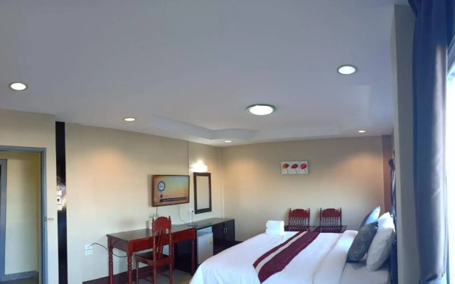 Submukdaphoomplace Hotel