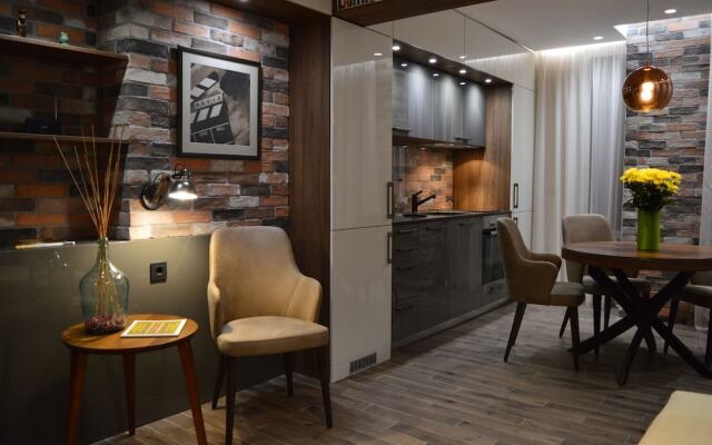 FM Luxury 1-BDR Apartment - Brick'n'wood