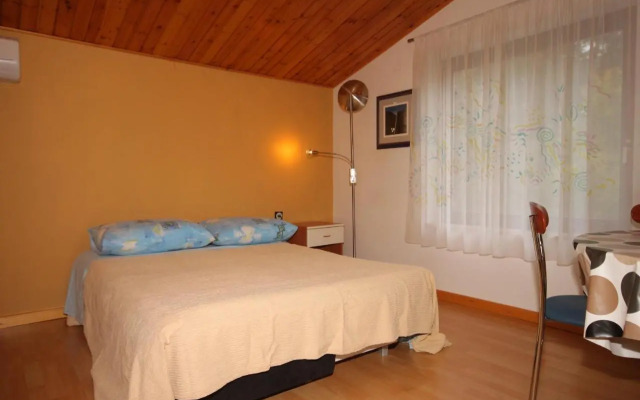 Apartments with a parking space Manjadvorci, Marcana - 7445