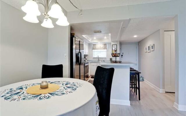 Inlet 21 - Two Bedroom Condo