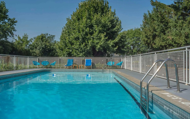 Rodeway Inn Fallsview