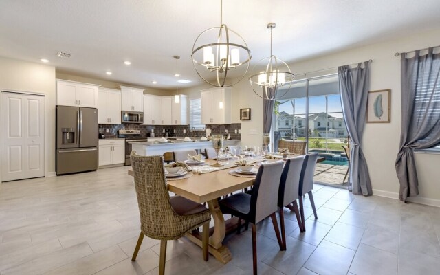 6 Bdrm High End Champions Gate Villa