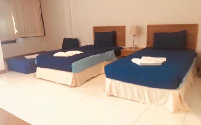 Global Hotel Beach View