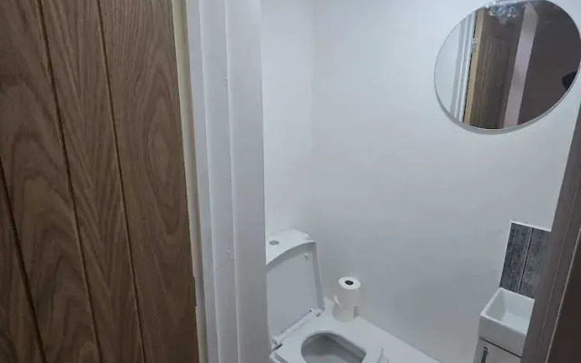 Newly Renovated 4 Bedroom House