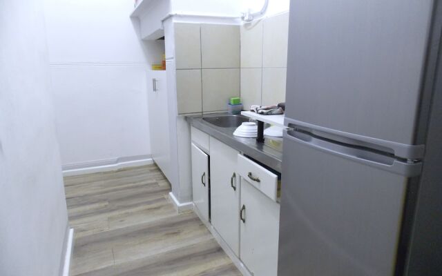 Trap Houz Backpackers