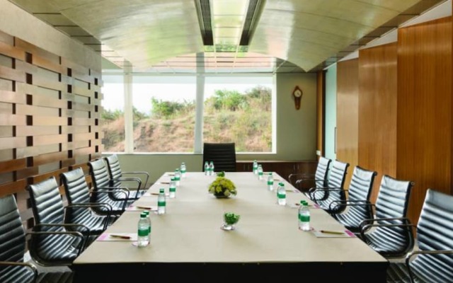 RAMADA POWAI HOTEL &amp; CONVENTION CENTRE