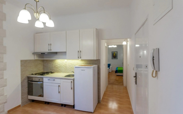Chic Apartment in The Center