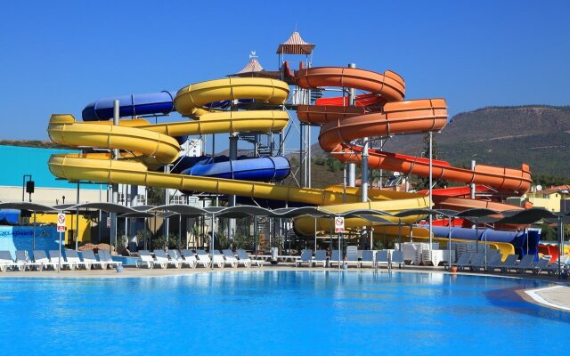 Cactus Club Yalı & Resort