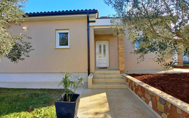 House Matteo, Valdenaga