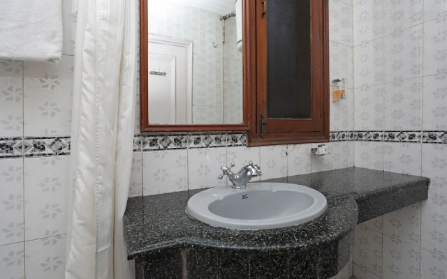 OYO Rooms GK 1