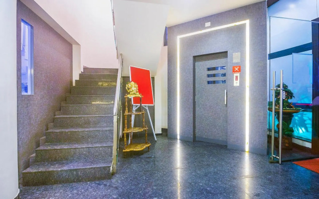 OYO 10672 Hotel Riviera