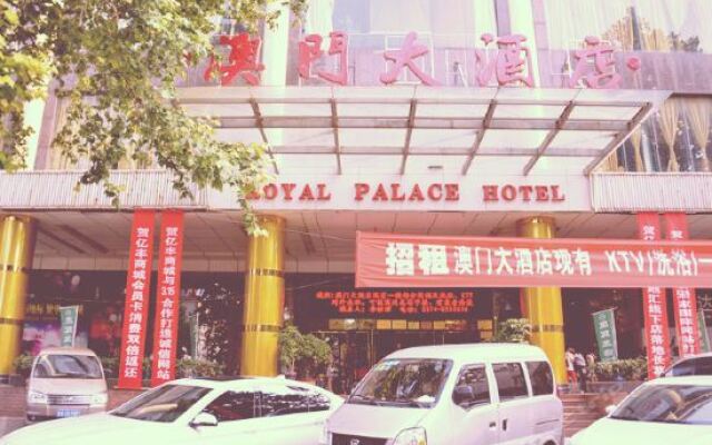 Royal Palace Hotel