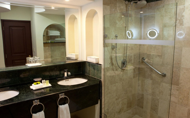 Villa Mercedes Merida, Curio Collection by Hilton