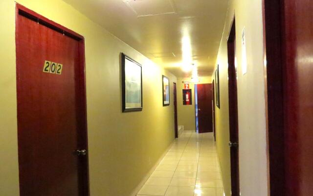 Ossi Inn Hotel
