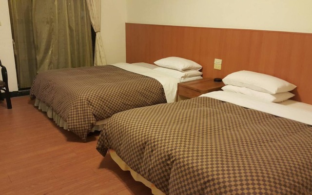 Yi Sian Hot Spring Hotel