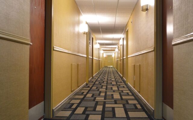 Clarion Hotel