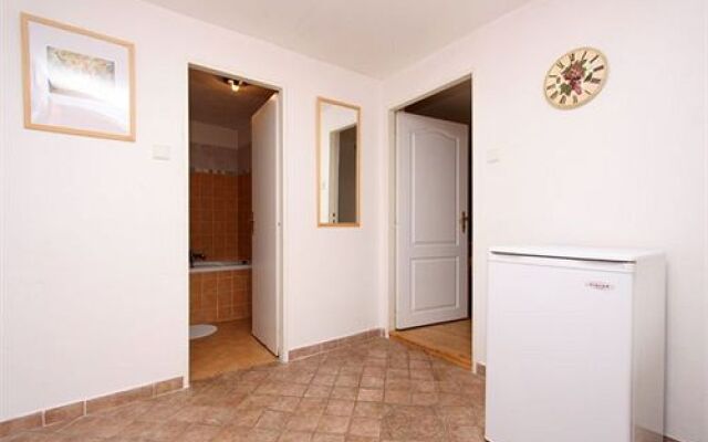 Apartments at the Golden Plough