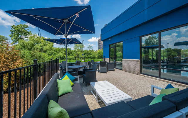 Hampton Inn Detroit Southfield