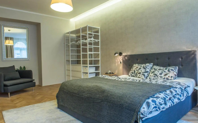 Exclusive 3 Bedroom Top-Notch Flat, Great Location