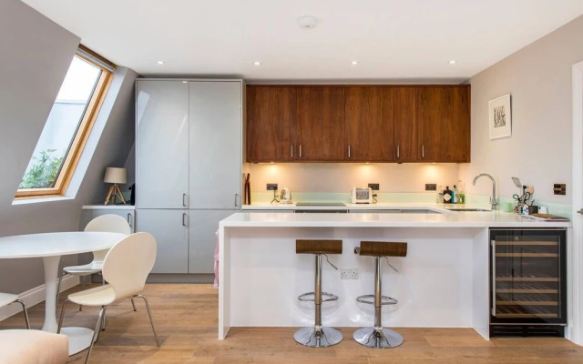 Charming Apartment Close to Notting Hill