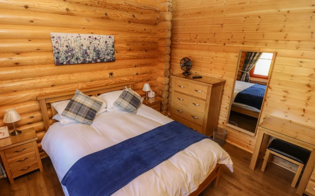 Pine Lodge