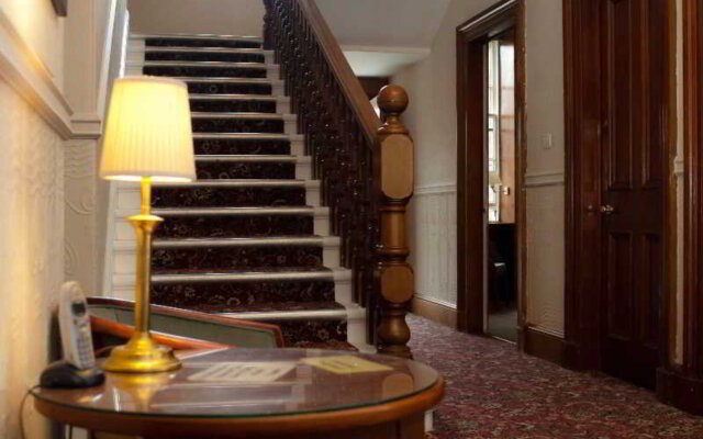 Edinburgh House Hotel