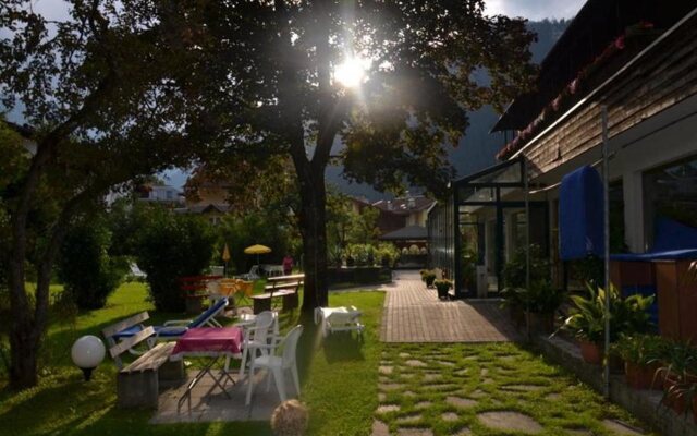 Hotel-Pension Strolz