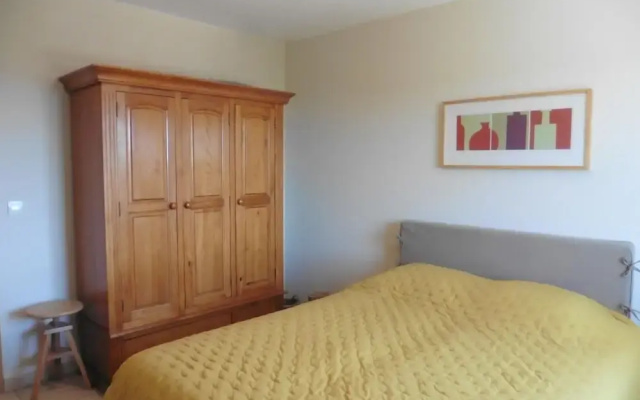 Pretty, Spacious Holiday Home With Private Pool