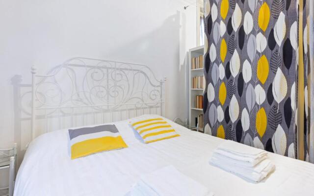 Loreto Courtyard Apartment
