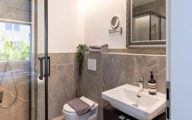 Deluxe Studio on the Moselle