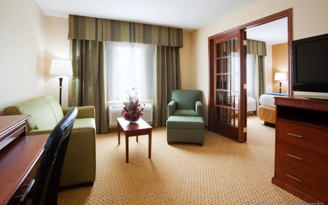 Holiday Inn Express Sheboygan-Kohler by IHG