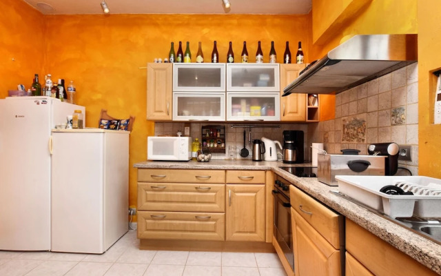 Pleasant Holiday Home in Erezée Ardennes with Hot Tub, Sauna