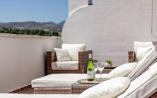 DN11-2 bedroom apartment close to Puerto Banus