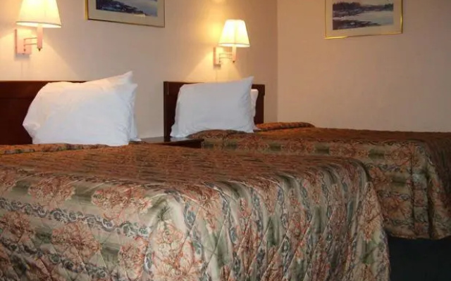 Budgetel Inn & Suites