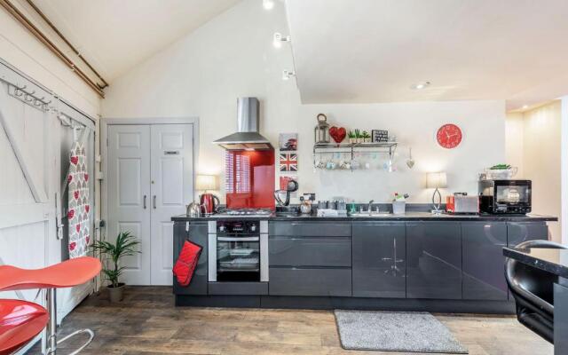 Dragon Loft Apartment