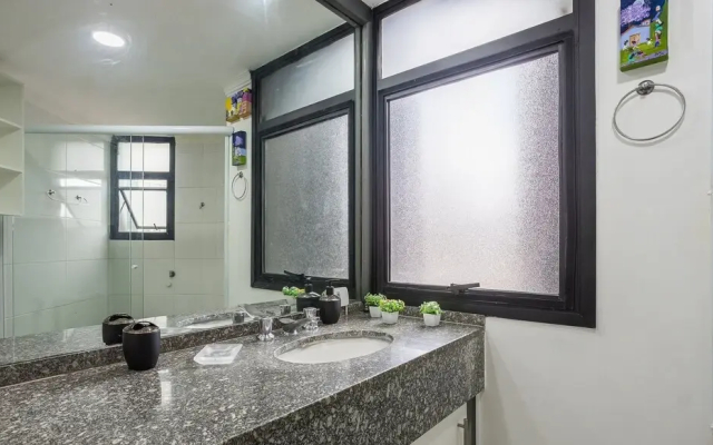 Apt With Balcony, Near Shopping Morumbi PPE0302 - Apartment in เซาเปาลู - Photo 5