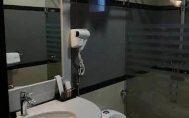 Dancenter Luxury Millennia Near King