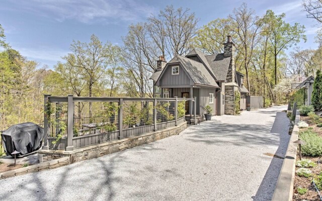 Enchanting Tryon Home w/ Hot Tub ~ 14 Mi to Tiec!