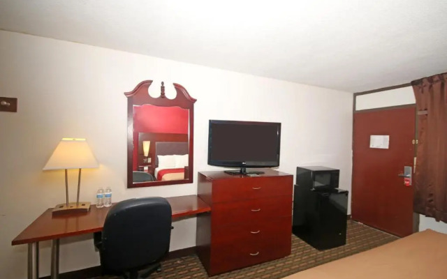 Econo Lodge Pilot Mountain