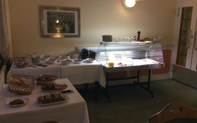 Schloss Hotel Benrath