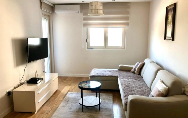 M & A Apartment Bar A 29